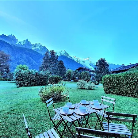 Lägenhet Vue Mont Blanc Avec Jardin Chamonix